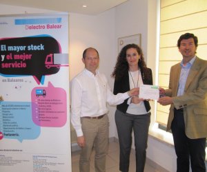 Fraternidad-Muprespa entrega el diploma Bonus 2014 a la empresa Dielectro Balear, S.A. en Illes balears