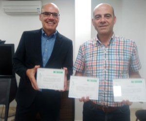 Fraternidad-Muprespa de Hospitalet de Llobregat entrega dos  diplomas Bonus 2014 a empresas mutualistas