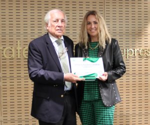 Carlos Espinosa de los Monteros y Elena Fuentes 