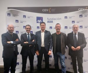 Ignacio Álvarez, director de prevención de Avincis, Eduardo Sanz, director Territorial Meseta Sur de Fraternidad-Muprespa, Josep Alfonso Caro, director General de Fundación AXA, Miguel Van leeuwen, director de Operaciones de Avincis, y Antonio José Millán, director del Aula AXA de Prevención de Riesgos