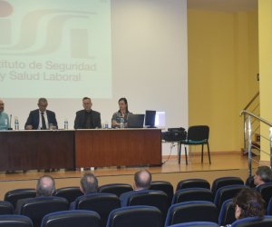 Imagen de la mesa de ponentes durante la jornada 