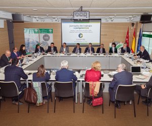 Imagen durante la reunión de trabajo en el Hospital Fraternidad-Muprespa Habana