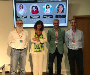Natalia Fernández Laviada junto a tres consultores de Prevención de FM, Javier Sánchez, Iván Fernández y Ricardo Alonso
