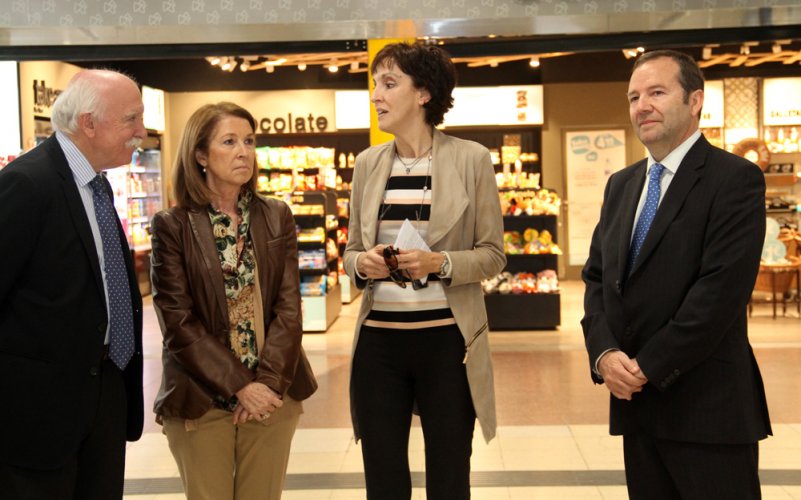 Adif y Fraternidad-Muprespa presentan una Exposición de carteles de prevención del S. XX en la estación Madrid Chamartín Adif y Fraternidad-Muprespa presentan una Exposición de carteles de prevención del S. XX en la estación Madrid Chamartín