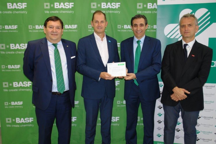 Fraternidad-Muprespa entrega a BASF Española el diploma Bonus Fraternidad-Muprespa entrega a BASF Española el diploma Bonus