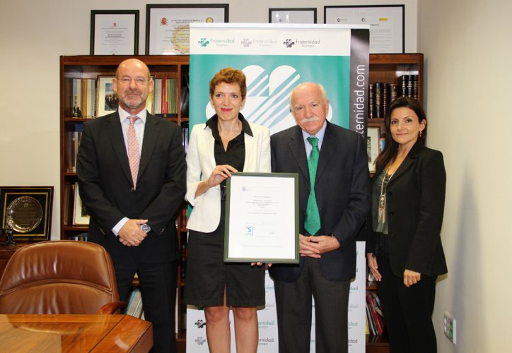 Fraternidad-Muprespa recibe el certificado de empresa saludable Fraternidad-Muprespa recibe el certificado de empresa saludable
