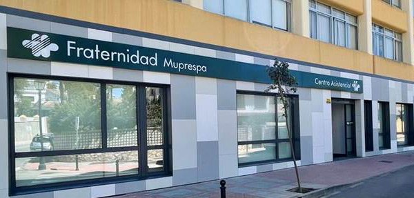 Exterior de la nueva delegación de Fraternidad-Muprespa en Fuengirola