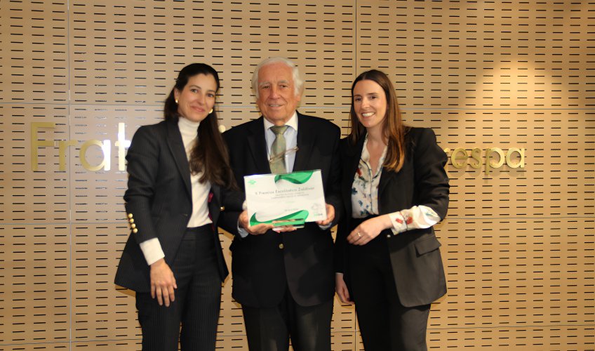 María Gómez Ormazabal, Carlos Espinosa de los Monteros y Ainhoa Mendiola Zapirain