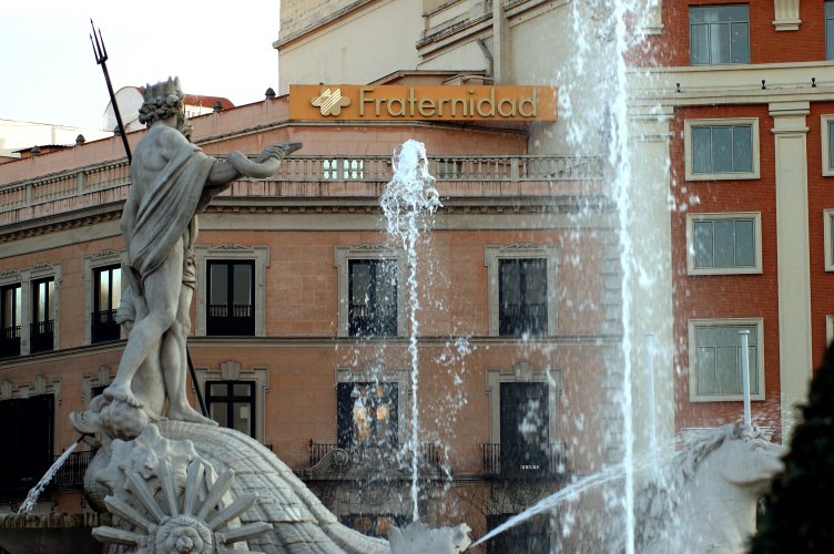 Sede principal de Fraternidad-Muprespa en la madrileña Plaza de Cánovas del Castillo